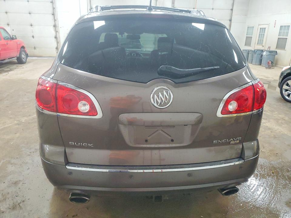 61946736 :رقم المزاد ، 5GALVBED5AJ132822 vin ، 2010 Buick Enclave مزاد بيع