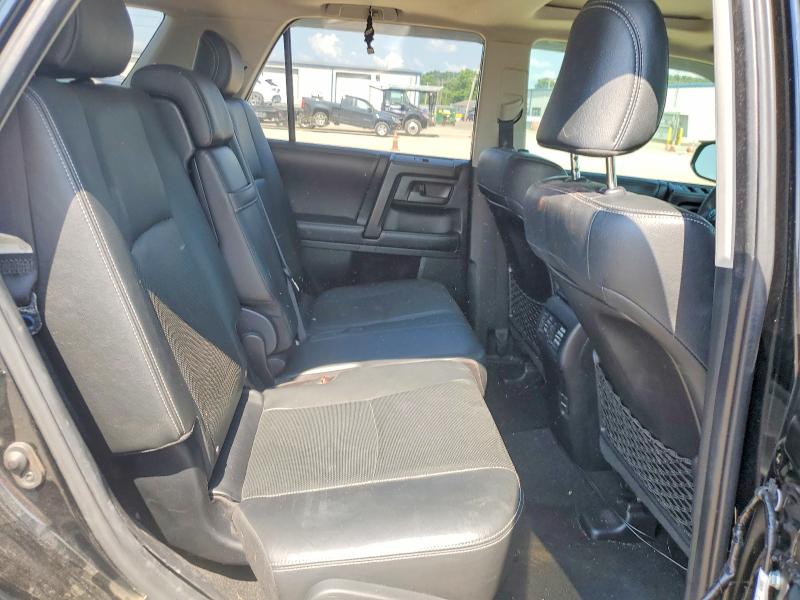 59610246 :رقم المزاد ، JTEBU5JR9K5718557 vin ، 2019 Toyota 4runner مزاد بيع
