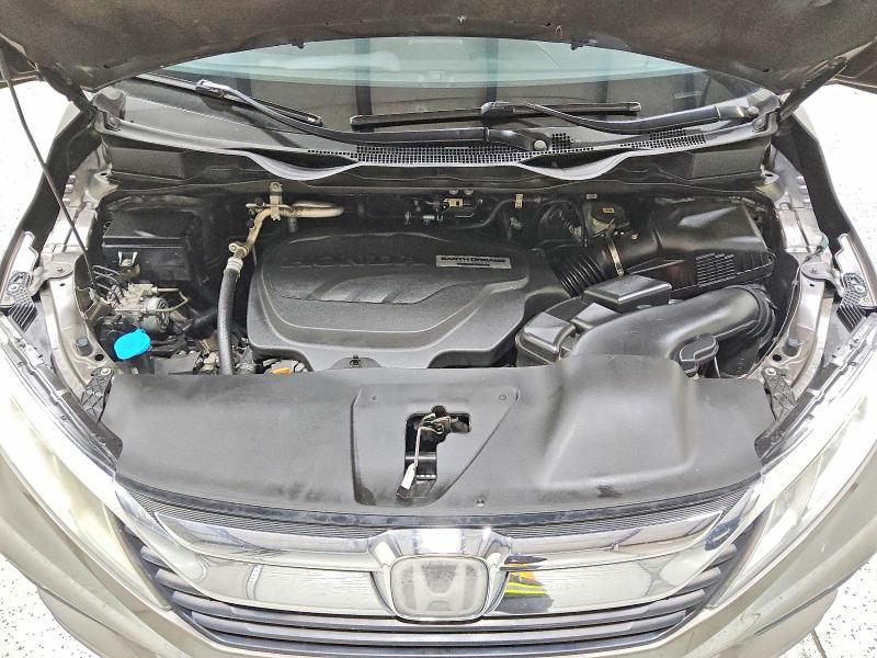 Продаж на аукціоні авто 2018 Honda Odyssey, vin: 5FNRL6H7XJB069901, номер лоту: 61132076