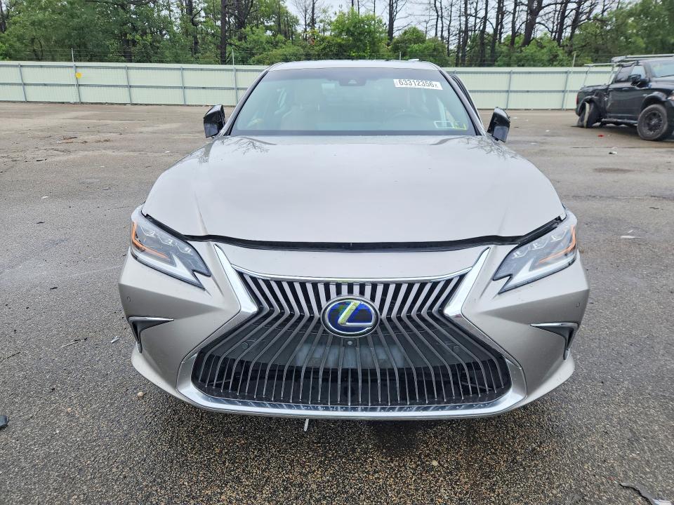 63312356 :رقم المزاد ، 58AB21B15KU004091 vin ، 2019 Lexus Es مزاد بيع