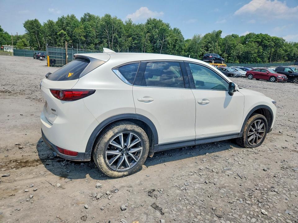 61198946 :رقم المزاد ، JM3KFBDM7J0378504 vin ، 2018 Mazda Cx-5 مزاد بيع