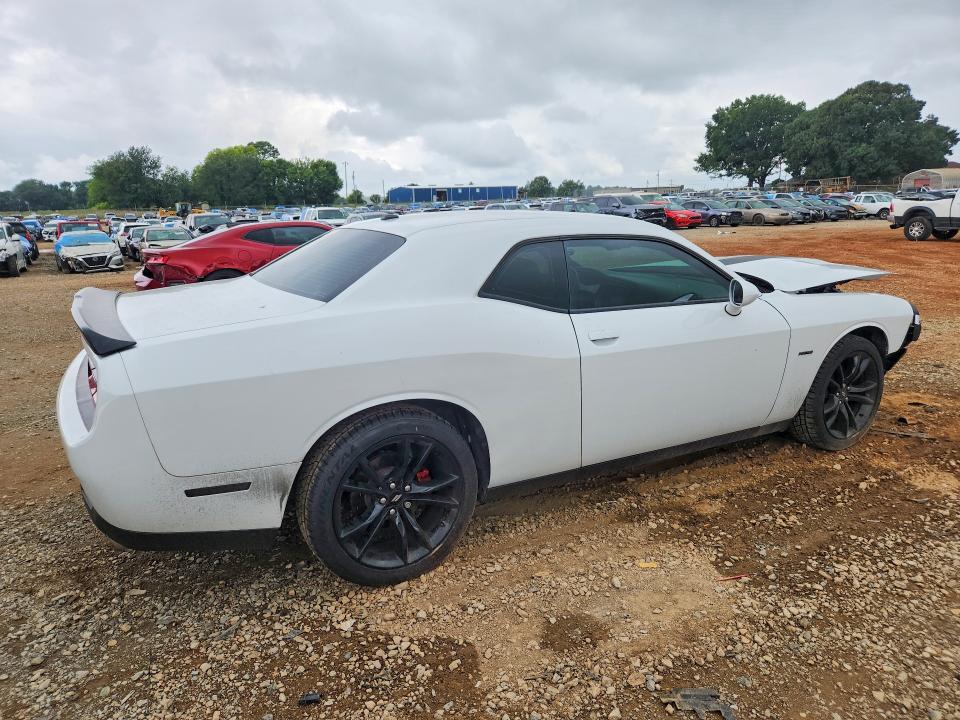 60697206 :رقم المزاد ، 2C3CDZBT8JH271290 vin ، 2018 Dodge Challenger مزاد بيع