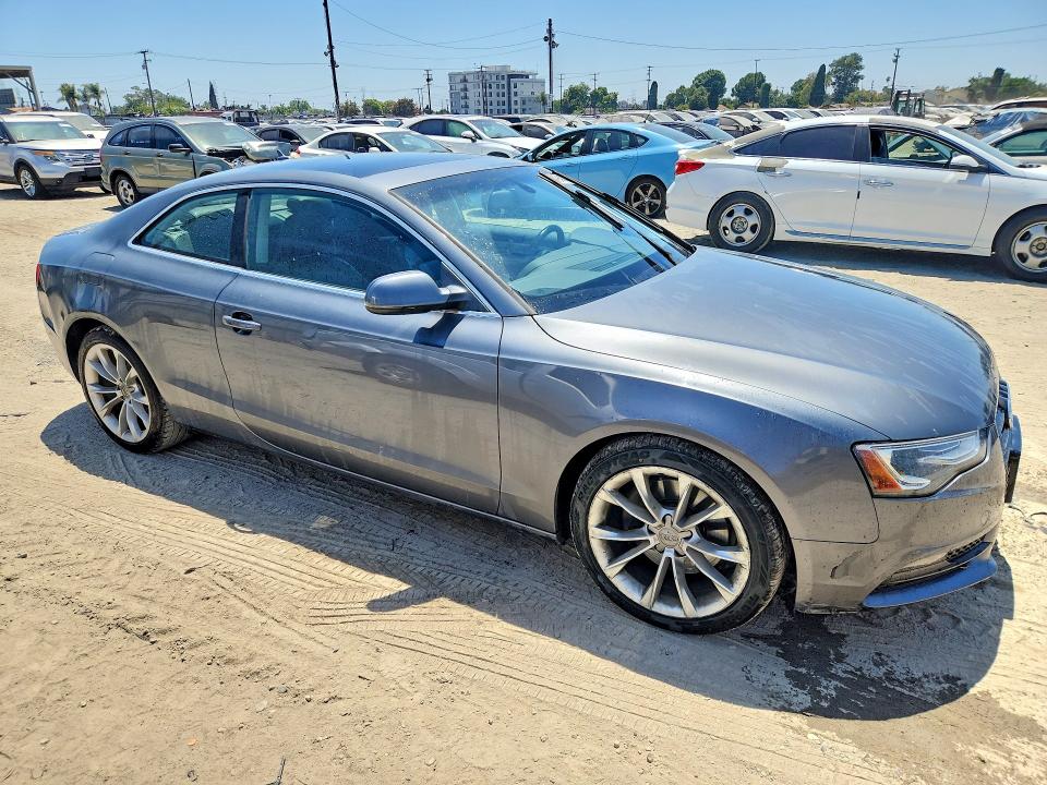 Продажа на аукционе авто 2013 Audi A5, vin: WAULFAFR1DA001419, номер лота: 60494446