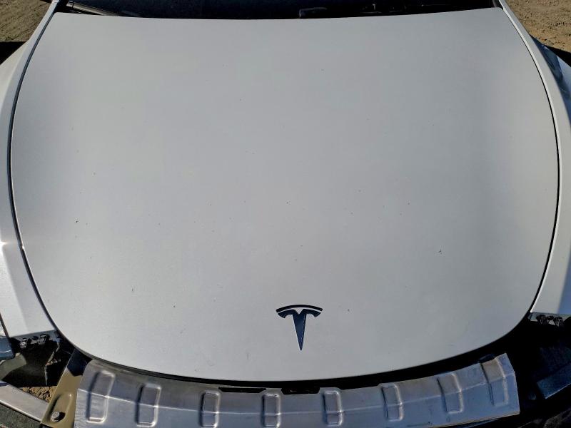 2024 Tesla Model Y მანქანა იყიდება აუქციონზე, vin: 7SAYGDED0RF055177, აუქციონის ნომერი: 60688076