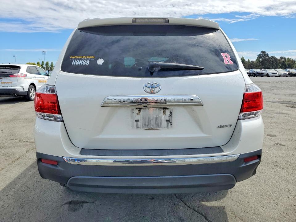2013 Toyota Highlander მანქანა იყიდება აუქციონზე, vin: 5TDBK3EH7DS271756, აუქციონის ნომერი: 60258866