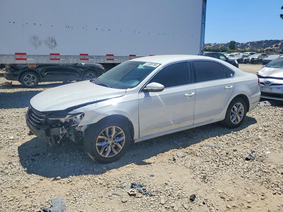 2016 Volkswagen Passat მანქანა იყიდება აუქციონზე, vin: 1VWAT7A36GC038075, აუქციონის ნომერი: 61085186