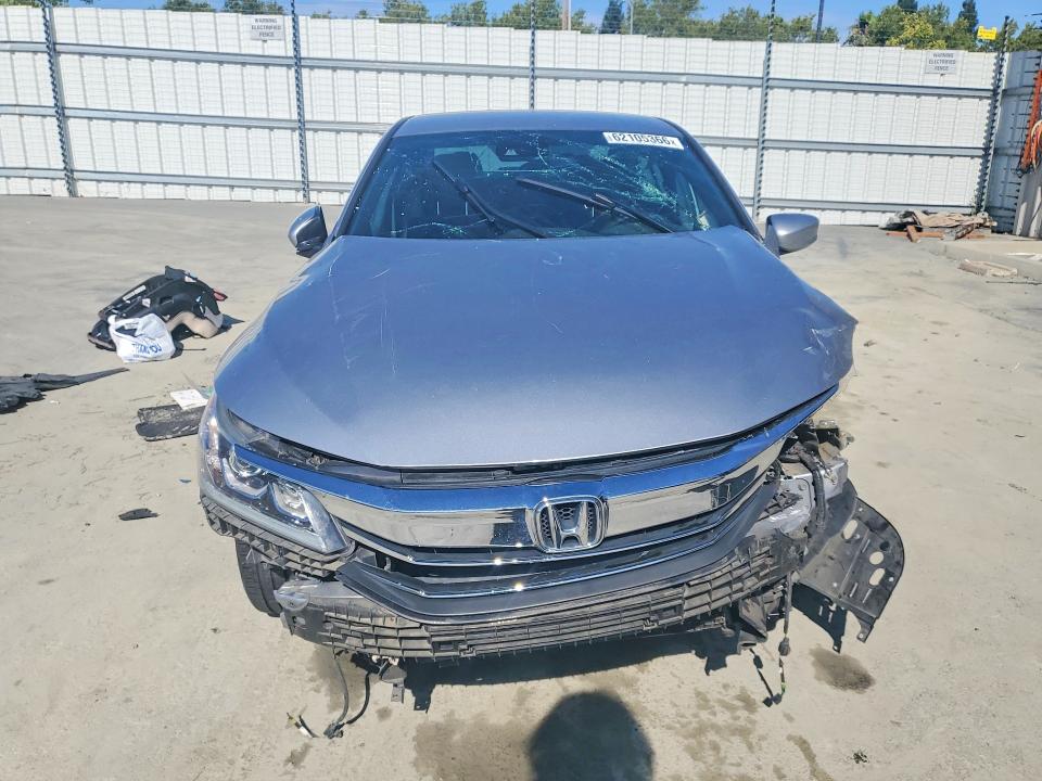 Продажа на аукционе авто 2016 Honda Accord, vin: 1HGCR2F60GA158984, номер лота: 62105366