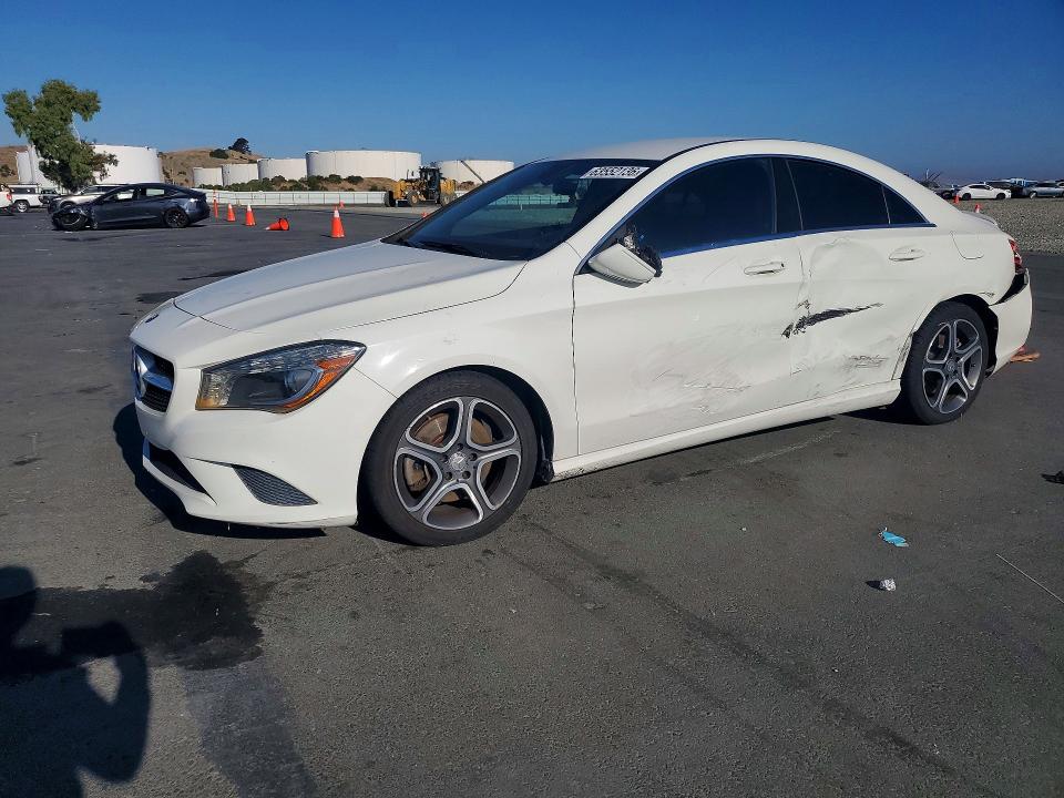 63552136 :رقم المزاد ، WDDSJ4EB7EN148945 vin ، 2014 Mercedes-benz Cla مزاد بيع