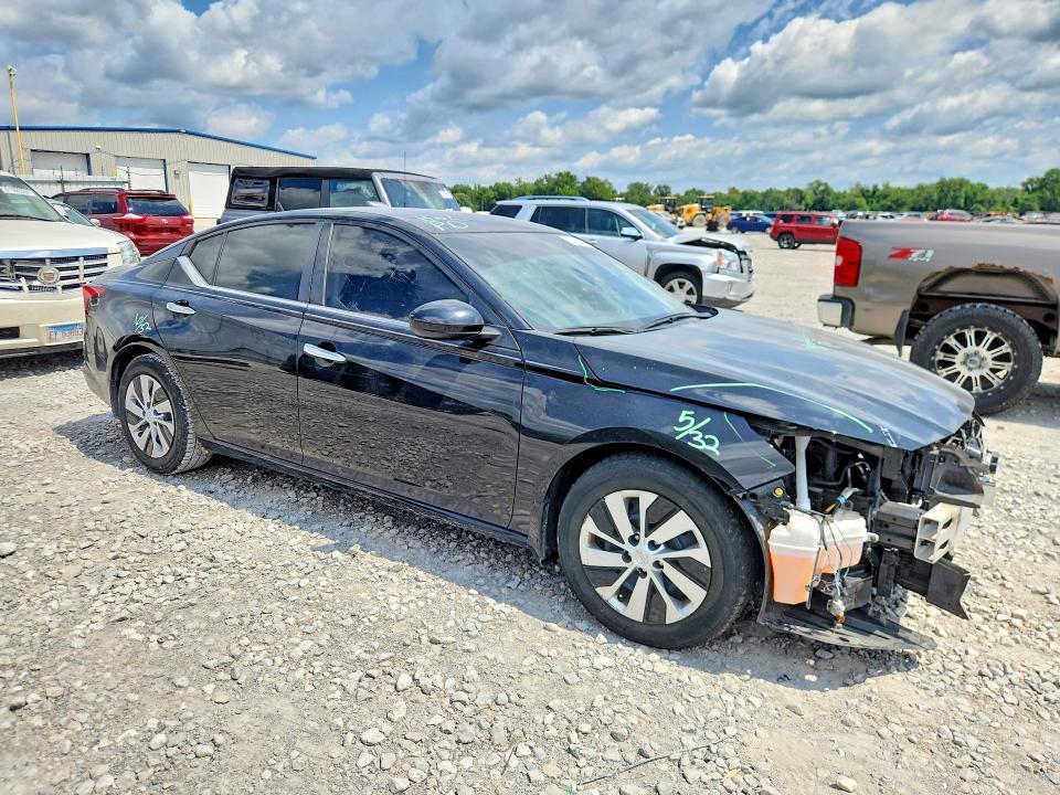 62230216 :رقم المزاد ، 1N4BL4BV7LC272327 vin ، 2020 Nissan Altima مزاد بيع
