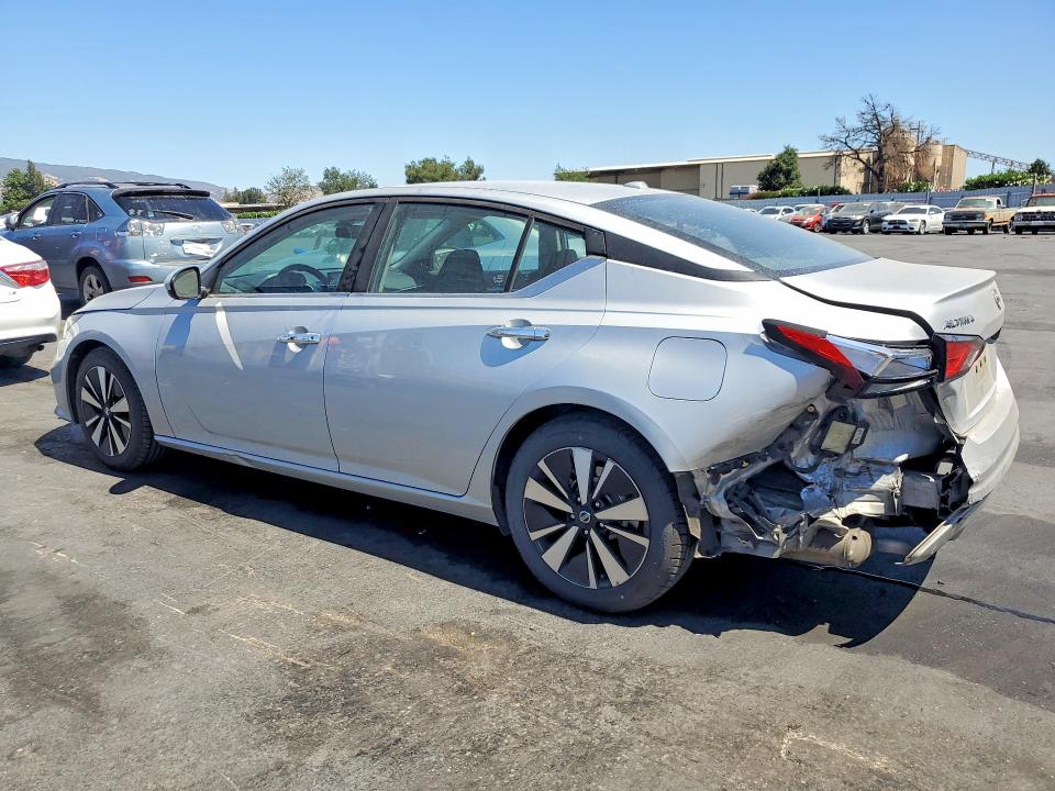 2021 Nissan Altima მანქანა იყიდება აუქციონზე, vin: 1N4BL4DV1MN363371, აუქციონის ნომერი: 63178186