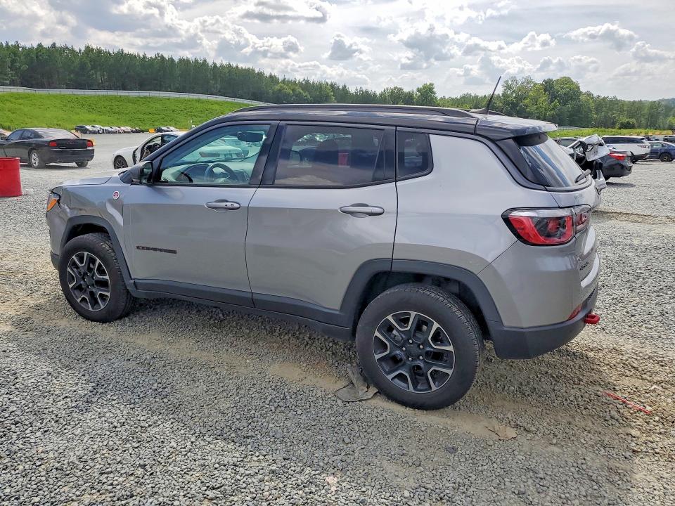 62021226 :رقم المزاد ، 3C4NJDDB3KT747376 vin ، 2019 Jeep Compass مزاد بيع
