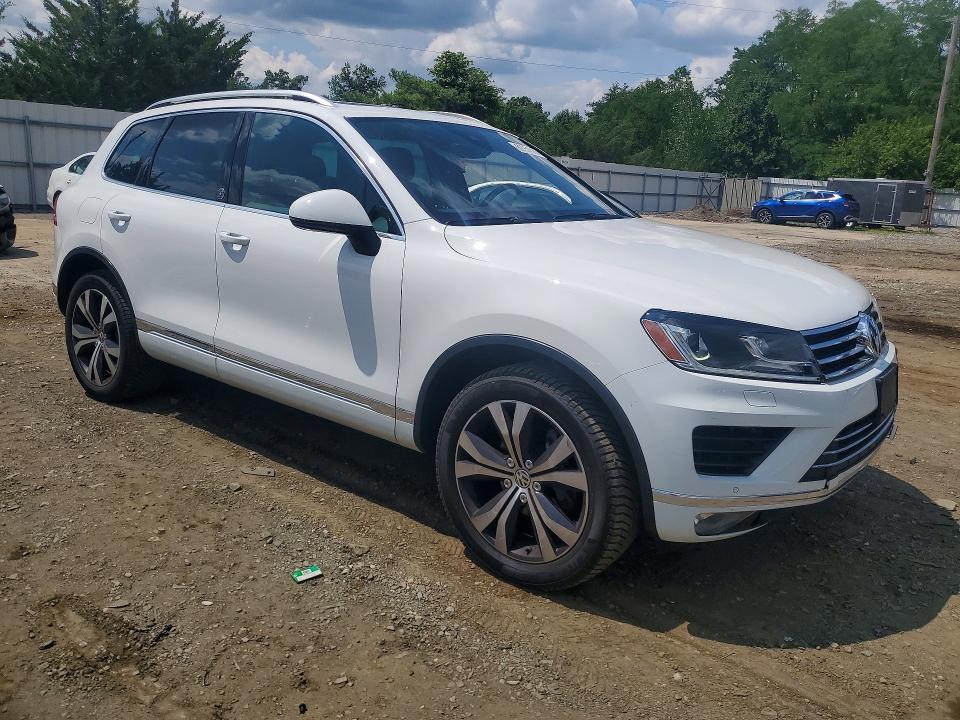 Aukcja sprzedaży 2017 Volkswagen Touareg, vin: WVGRF7BP4HD004299, numer aukcji: 62951586
