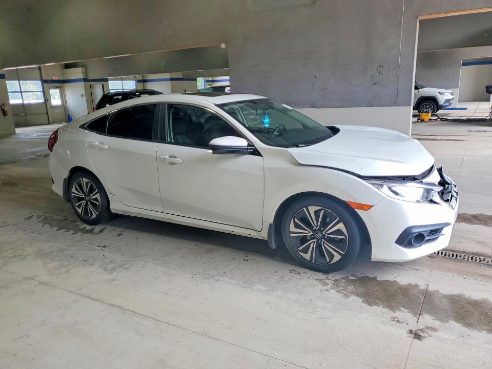 61917786 :رقم المزاد ، JHMFC1F35JX006604 vin ، 2018 Honda Civic مزاد بيع