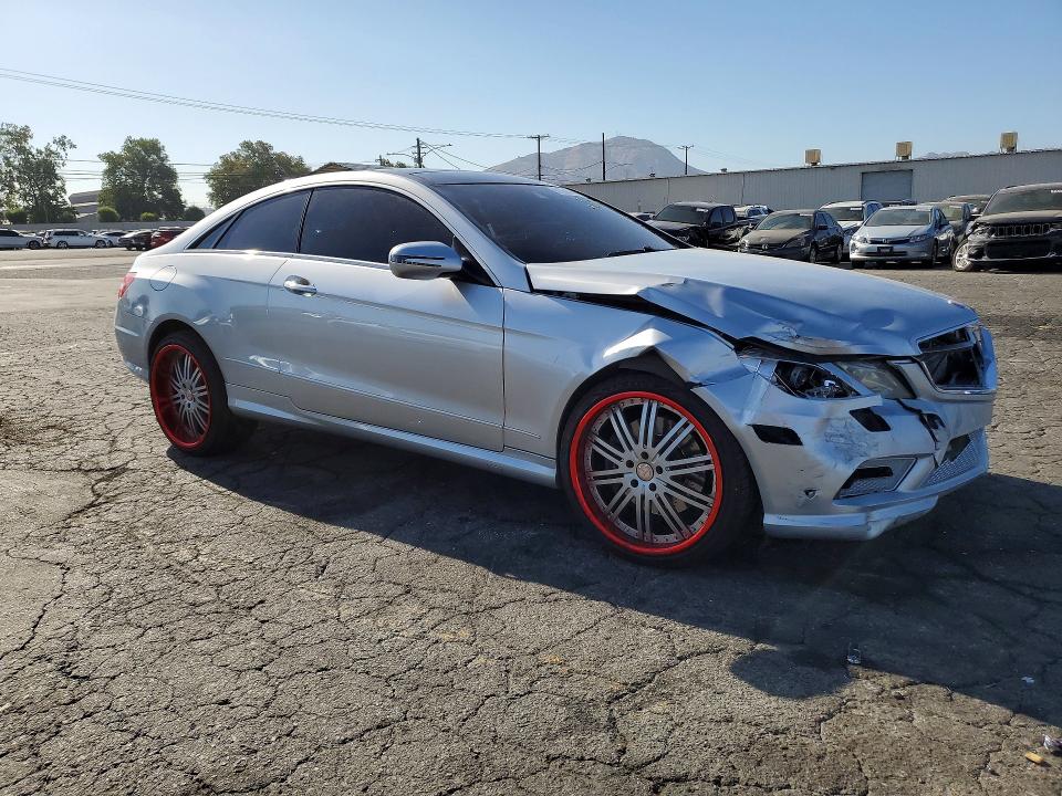 61368686 :رقم المزاد ، WDDKJ7CB5AF014783 vin ، 2010 Mercedes-benz E مزاد بيع