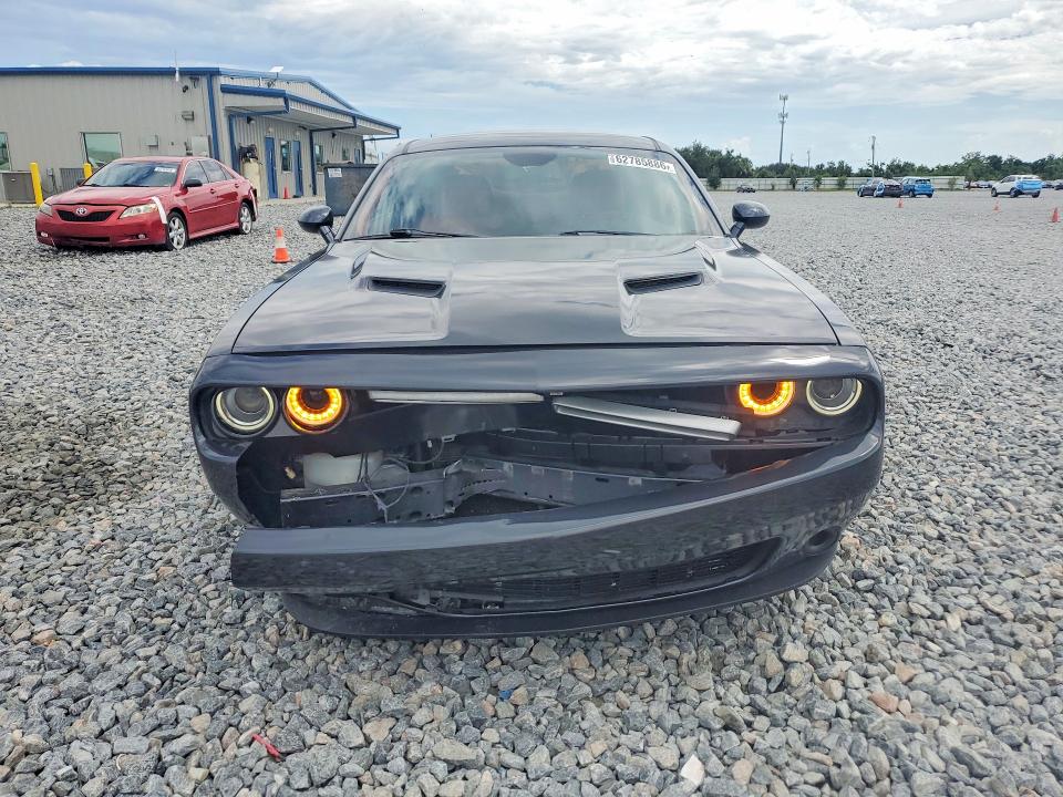 62785886 :رقم المزاد ، 2C3CDZAG0JH302844 vin ، 2018 Dodge Challenger مزاد بيع