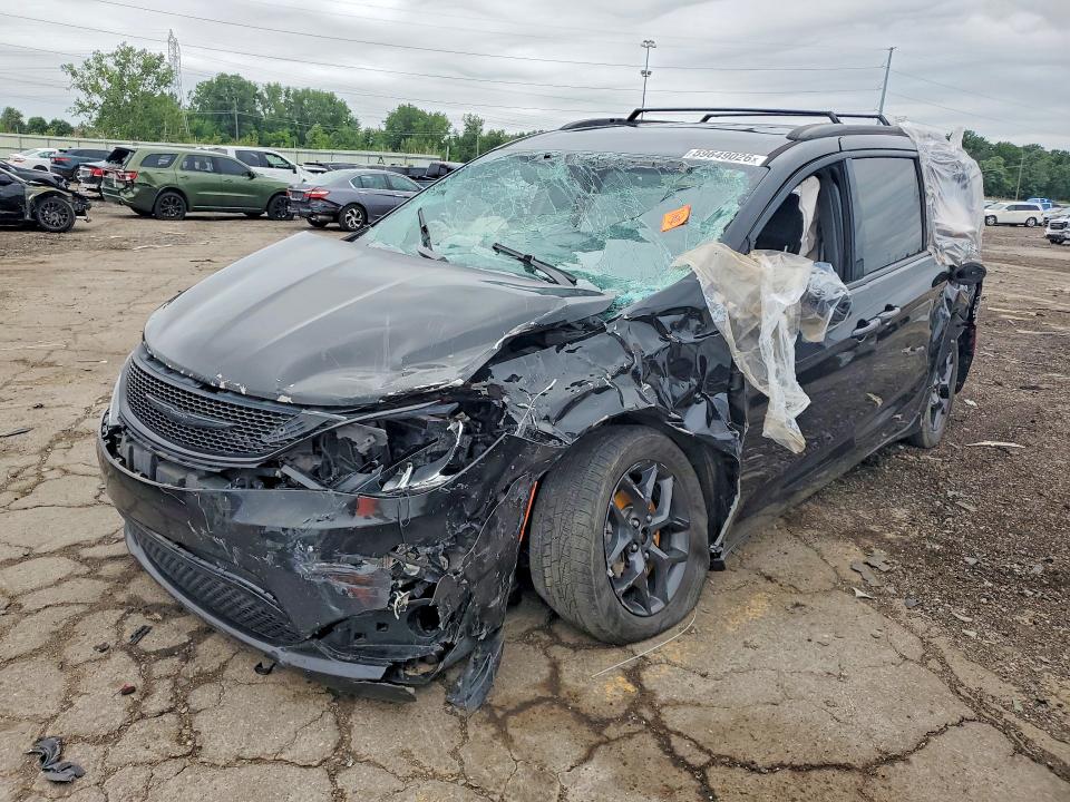 Продажа на аукционе авто 2018 Chrysler Pacifica, vin: 2C4RC1EG5JR291788, номер лота: 59649026