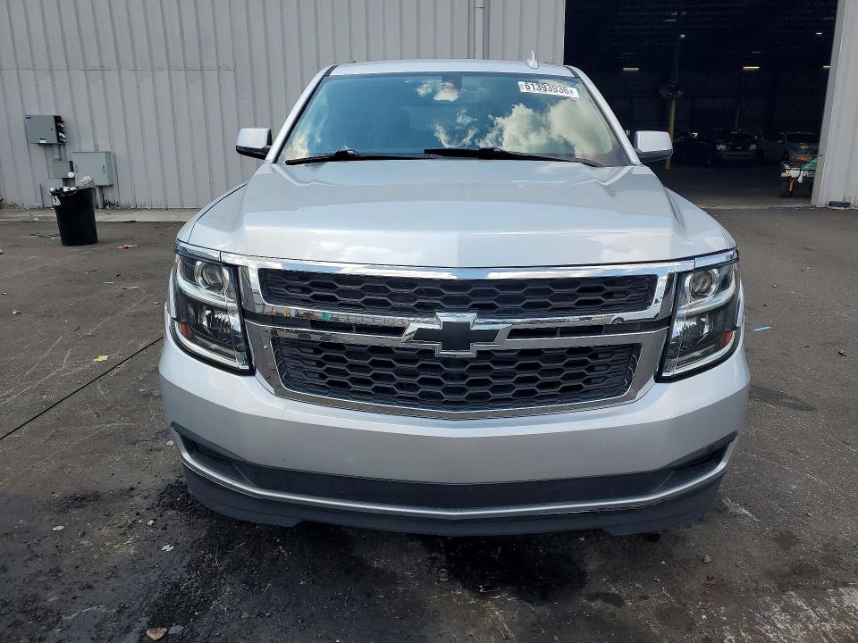 61393936 :رقم المزاد ، 1GNSCAKC6LR185658 vin ، 2020 Chevrolet Tahoe مزاد بيع