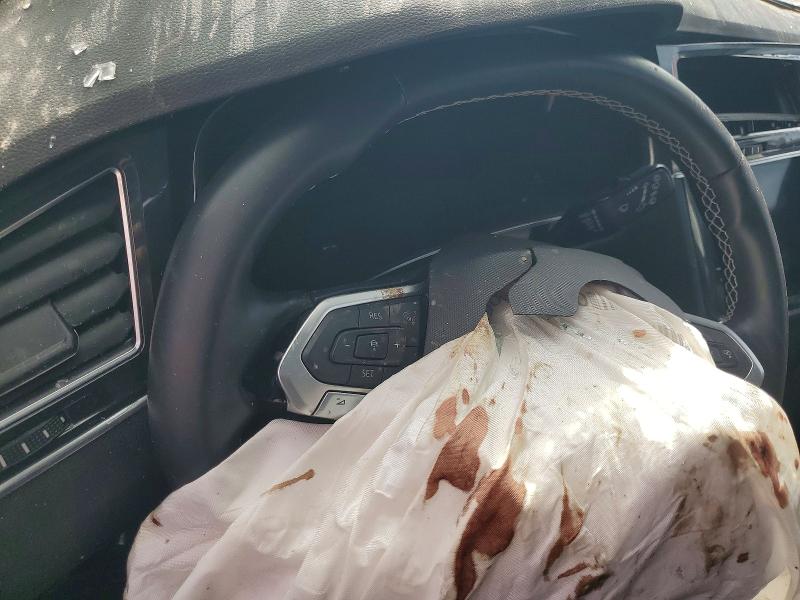 Продажа на аукционе авто 2023 Volkswagen Tiguan, vin: 3VVCB7AX1PM058980, номер лота: 61913726