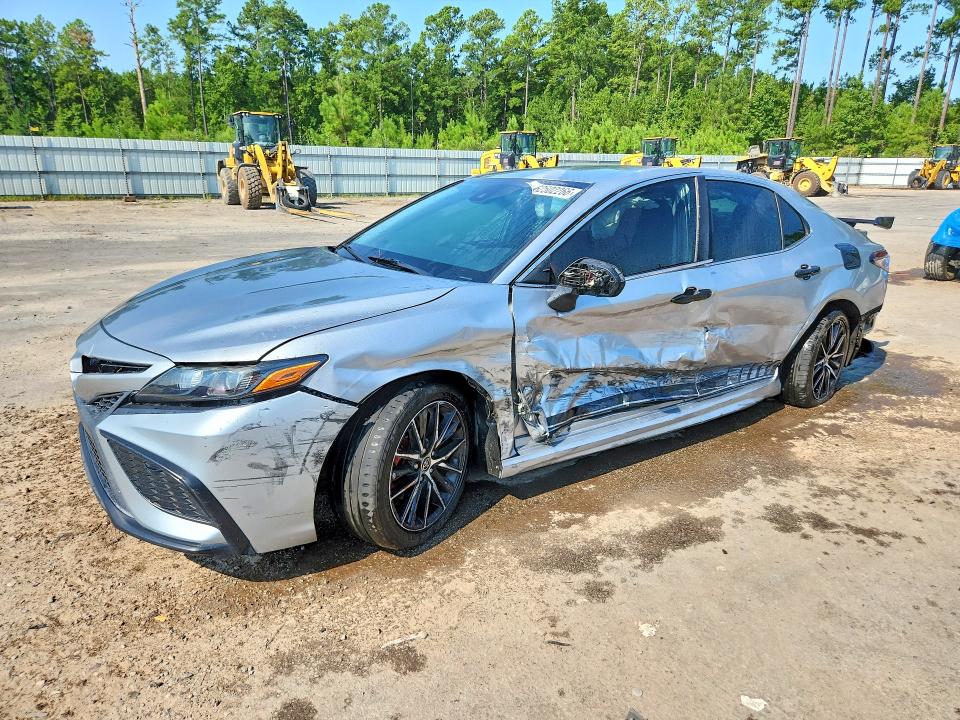 Продаж на аукціоні авто 2021 Toyota Camry, vin: 4T1G11AK0MU520615, номер лоту: 62502266