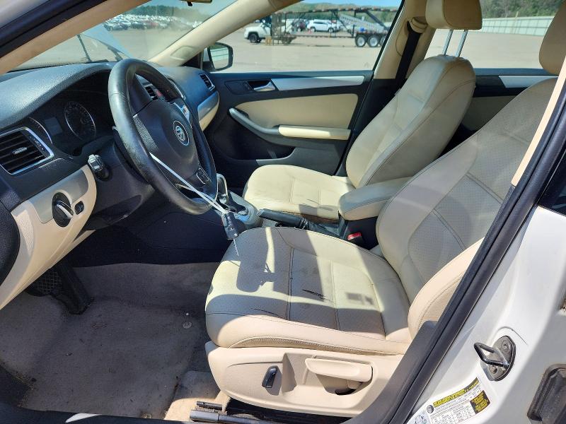 61682646 :رقم المزاد ، 3VWDP7AJ5DM210302 vin ، 2013 Volkswagen Jetta مزاد بيع