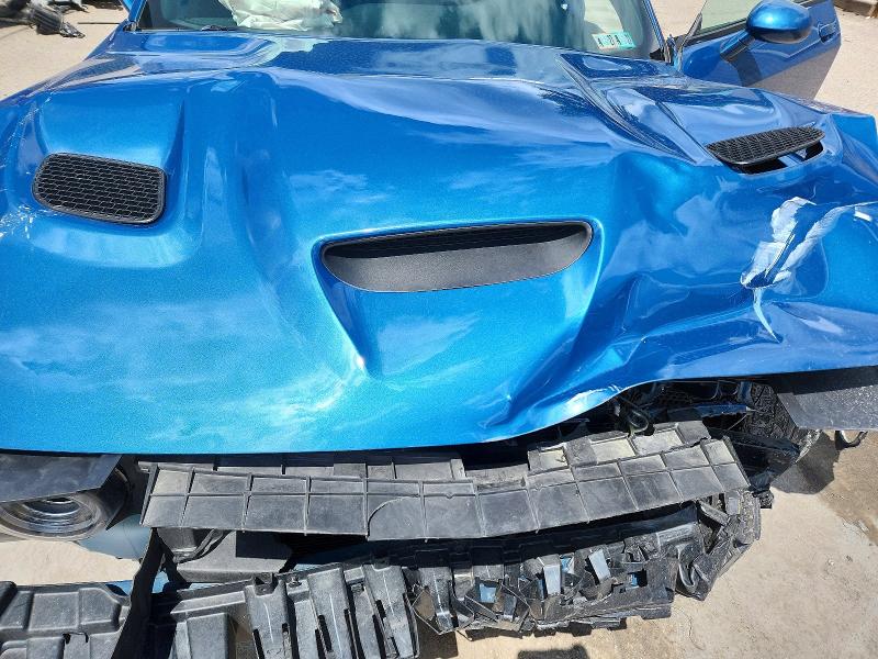 62161626 :رقم المزاد ، 2C3CDZFJ2NH137387 vin ، 2022 Dodge Challenger مزاد بيع
