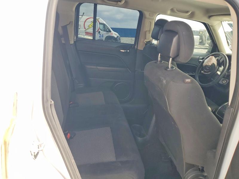 62571346 :رقم المزاد ، 1C4NJRBB0FD225591 vin ، 2015 Jeep Patriot مزاد بيع