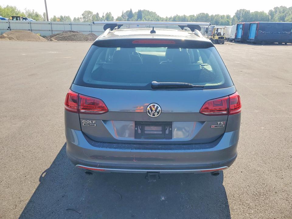 2017 Volkswagen Golf Alltrack მანქანა იყიდება აუქციონზე, vin: 3VWH17AU0HM521008, აუქციონის ნომერი: 61802246