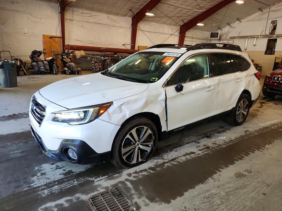 59640676 :رقم المزاد ، 4S4BSANCXJ3385431 vin ، 2018 Subaru Outback مزاد بيع