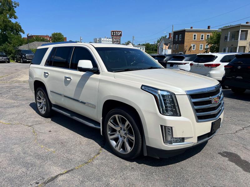 2015 Cadillac Escalade მანქანა იყიდება აუქციონზე, vin: 1GYS4NKJ2FR678120, აუქციონის ნომერი: 62739686