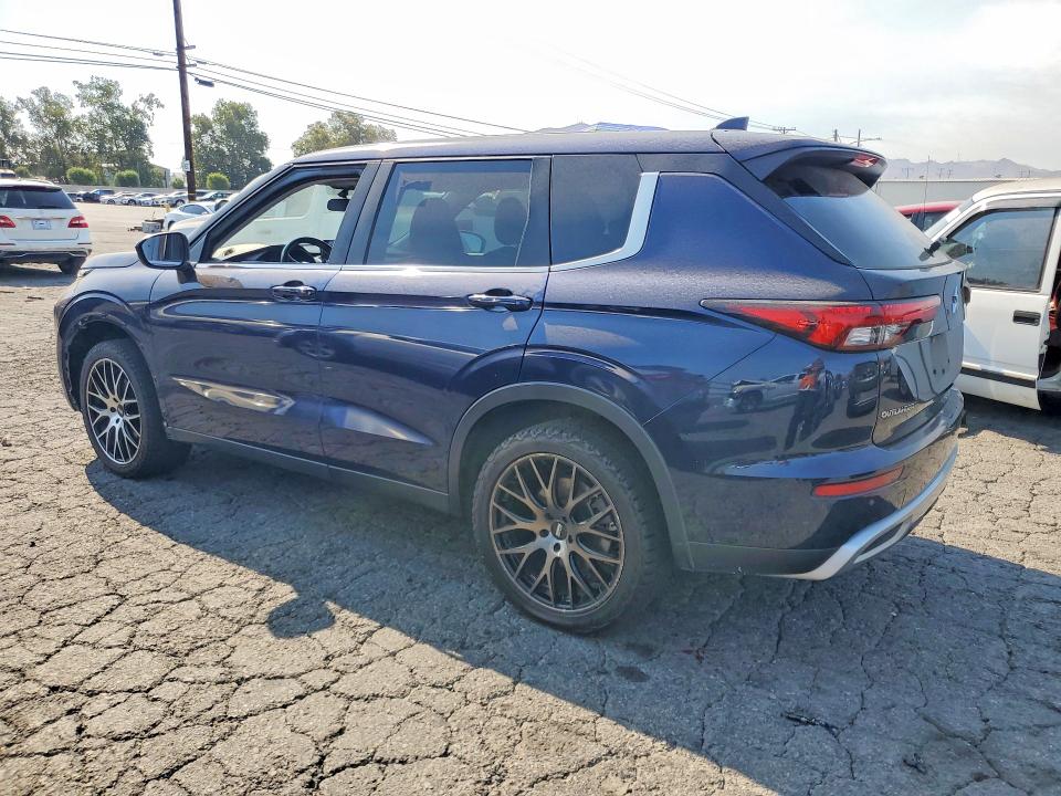 Продажа на аукционе авто 2022 Mitsubishi Outlander, vin: JA4J4UA89NZ045343, номер лота: 61242776
