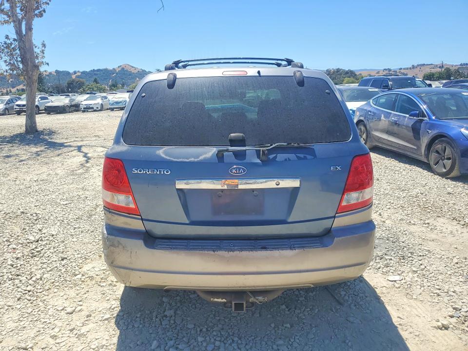 2003 Kia Sorento მანქანა იყიდება აუქციონზე, vin: KNDJD733635154730, აუქციონის ნომერი: 62789916