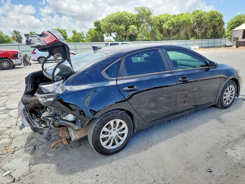 58323346 :رقم المزاد ، 3KPF24AD9LE182189 vin ، 2020 Kia Forte مزاد بيع