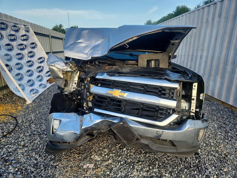 2018 Chevrolet Silverado მანქანა იყიდება აუქციონზე, vin: 3GCPCREC3JG636745, აუქციონის ნომერი: 60691916