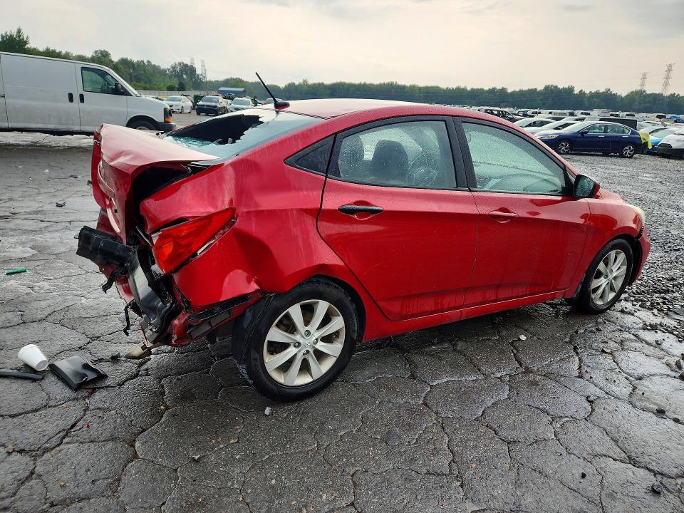 2013 Hyundai Accent მანქანა იყიდება აუქციონზე, vin: KMHCU4AE0DU275543, აუქციონის ნომერი: 62853536