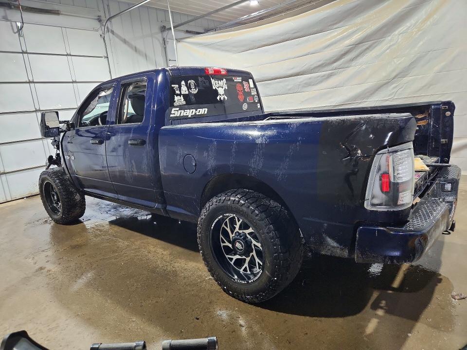 63334726 :رقم المزاد ، 1C6RR7FG0JS221492 vin ، 2018 Ram 1500 مزاد بيع