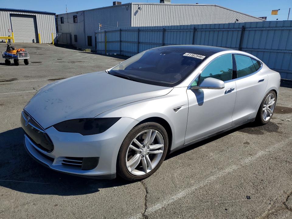 Продажа на аукционе авто 2014 Tesla Model S, vin: 5YJSA1H11EFP48614, номер лота: 61167546