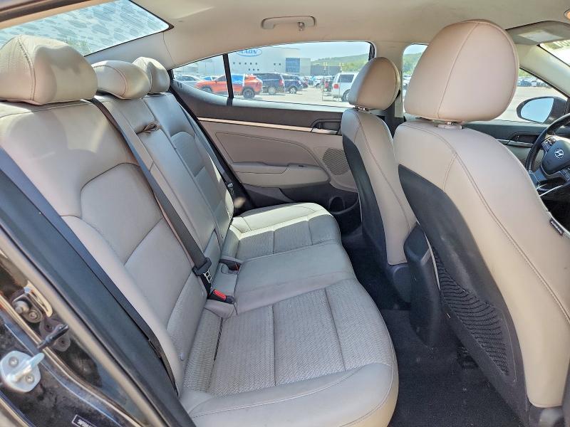 61604606 :رقم المزاد ، 5NPD84LF3HH022123 vin ، 2017 Hyundai Elantra مزاد بيع