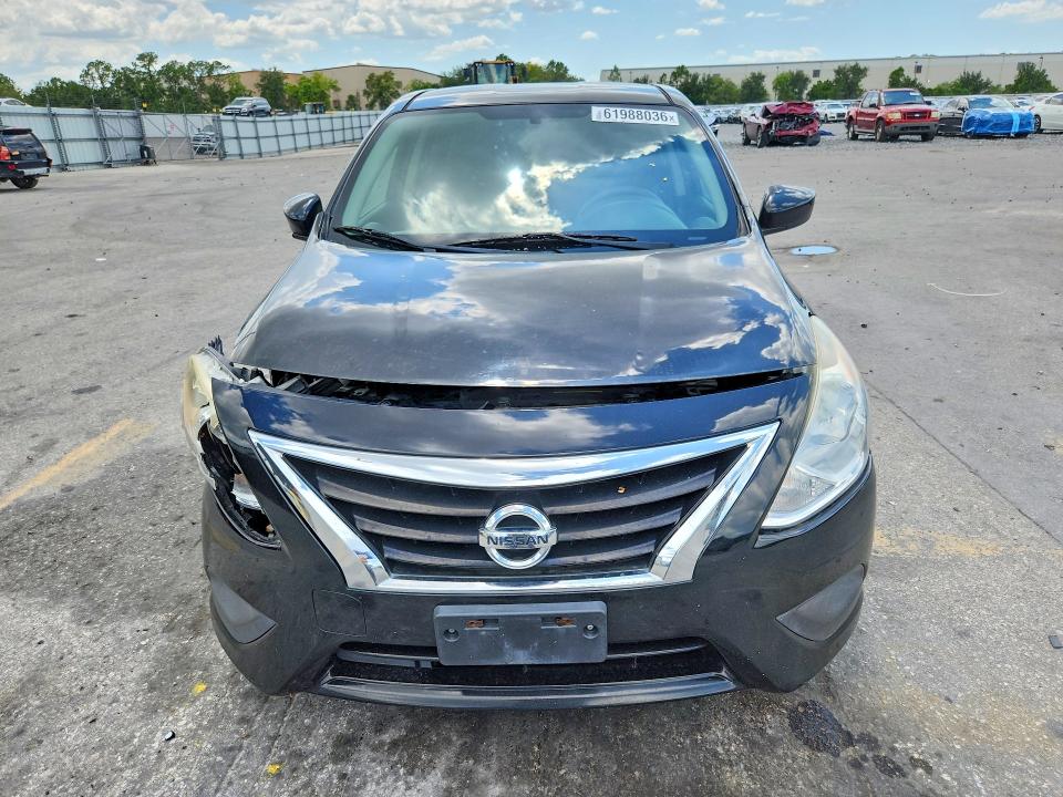 61988036 :رقم المزاد ، 3N1CN7AP5FL887984 vin ، 2015 Nissan Versa مزاد بيع