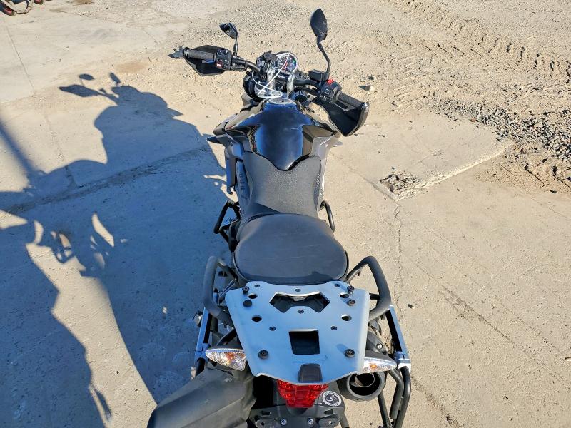 61777116 :رقم المزاد ، SMTE07BF9HT780334 vin ، 2017 Triumph Motorcycle Tiger مزاد بيع