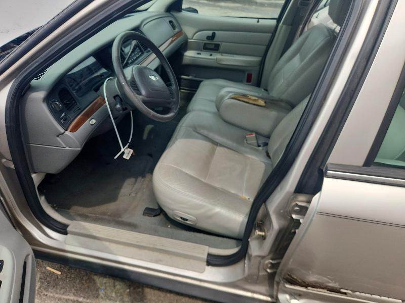 2004 Ford Crown Victoria მანქანა იყიდება აუქციონზე, vin: 2FAFP74W84X168706, აუქციონის ნომერი: 63492696