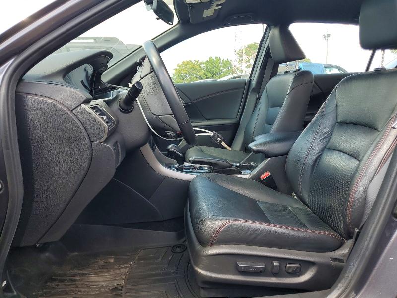 2017 Honda Accord მანქანა იყიდება აუქციონზე, vin: 1HGCR2F11HA137700, აუქციონის ნომერი: 60261756