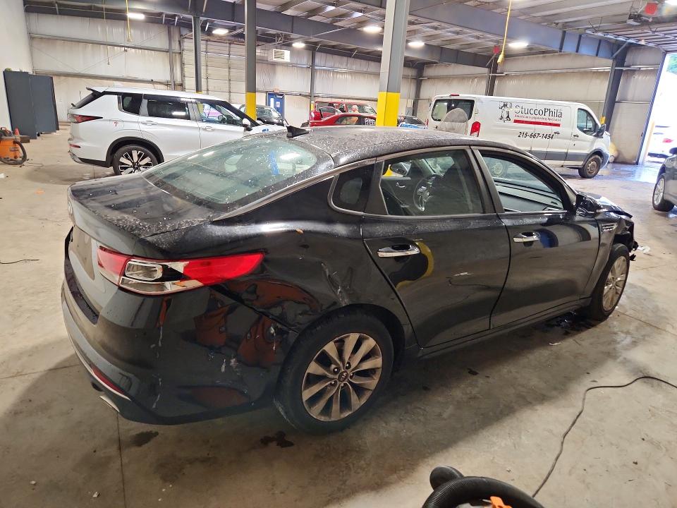 Продажа на аукционе авто 2016 Kia Optima, vin: 5XXGT4L33GG014955, номер лота: 62214936