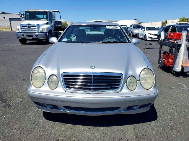 Продажа на аукционе авто 2002 Mercedes-benz Clk, vin: WDBLJ65G42T122122, номер лота: 60194406