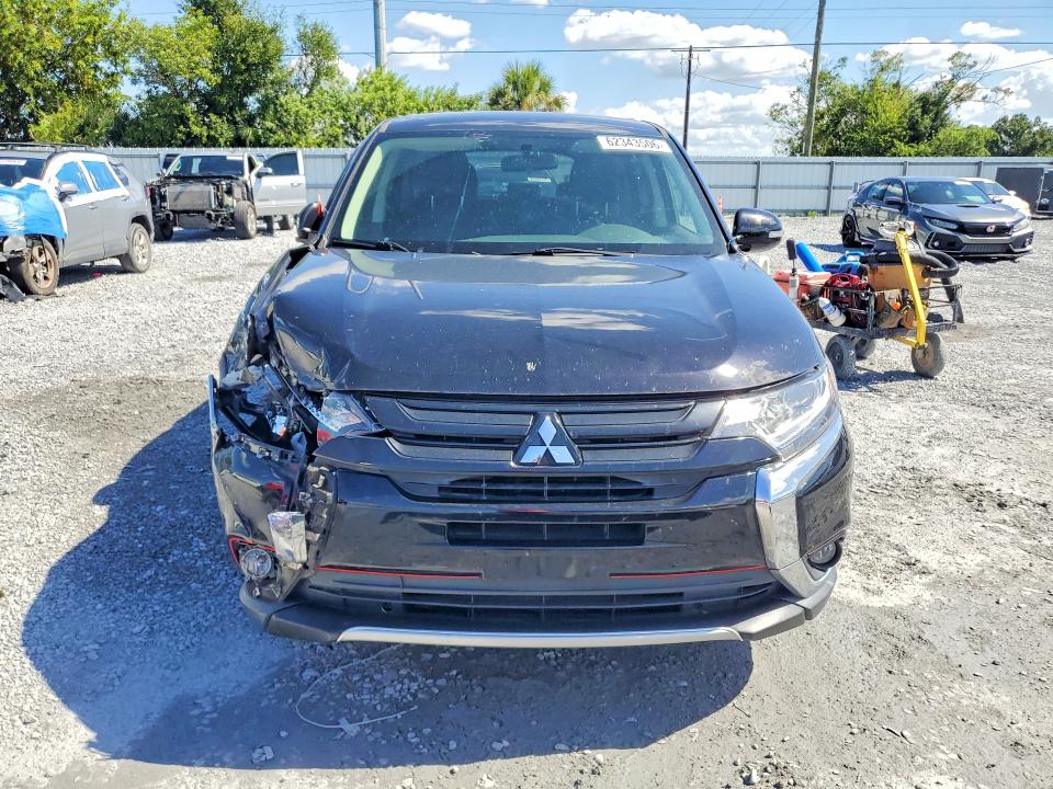 Продаж на аукціоні авто 2017 Mitsubishi Outlander, vin: JA4AZ3A35HZ065447, номер лоту: 62343506