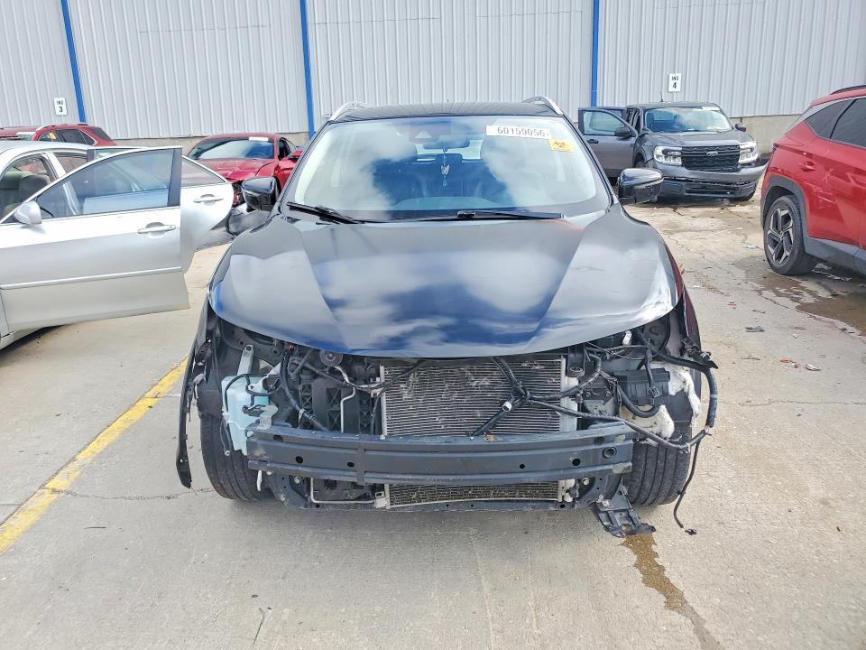 60159056 :رقم المزاد ، JN1BJ1CR1JW282852 vin ، 2018 Nissan Rogue Sport مزاد بيع