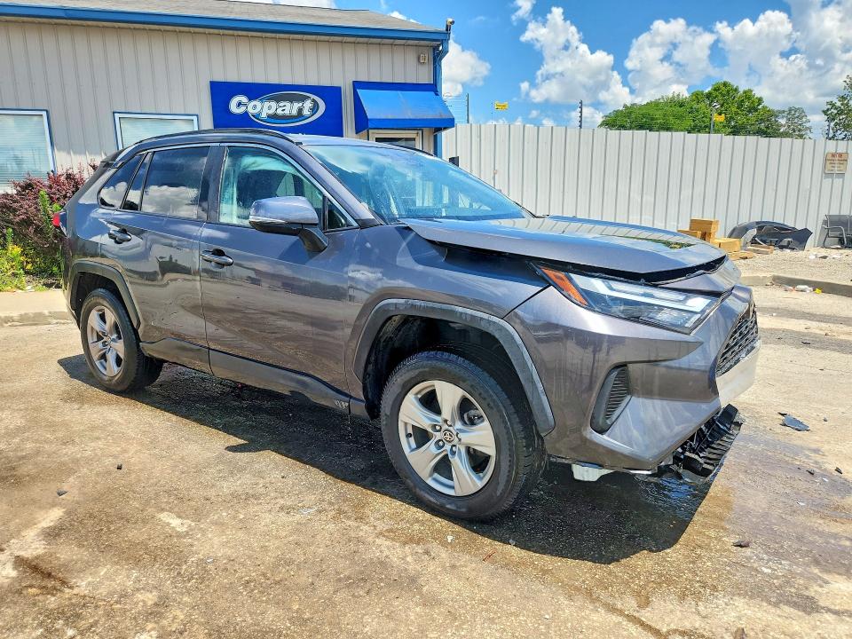 Продажа на аукционе авто 2023 Toyota Rav4, vin: 2T3P1RFV3PW381576, номер лота: 61198846