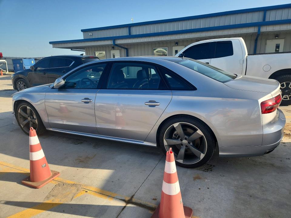2017 Audi A8 მანქანა იყიდება აუქციონზე, vin: WAU43AFD0HN017644, აუქციონის ნომერი: 95588885