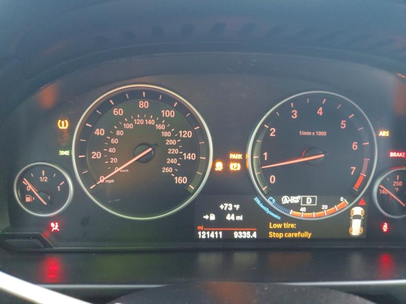 61339816 :رقم المزاد ، 5UXKR2C54F0H39531 vin ، 2015 Bmw X5 مزاد بيع