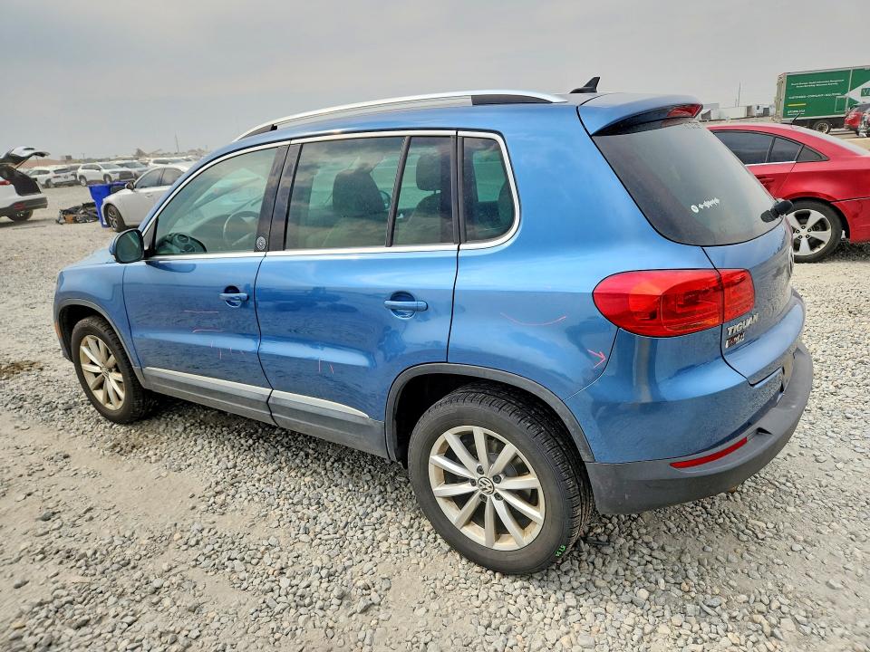 2017 Volkswagen Tiguan მანქანა იყიდება აუქციონზე, vin: WVGSV7AX9HW501438, აუქციონის ნომერი: 59879996