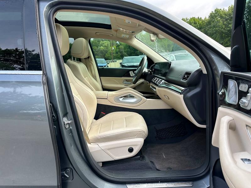 60915696 :رقم المزاد ، 4JGFF5KE7LA152401 vin ، 2020 Mercedes-benz Gls مزاد بيع